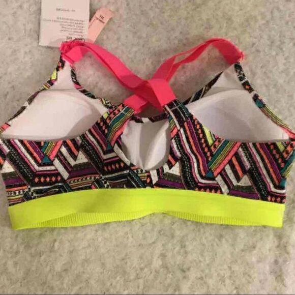 Victoria's Secret VSX Lightweight Sports Bra -32C - Picture 3 of 5